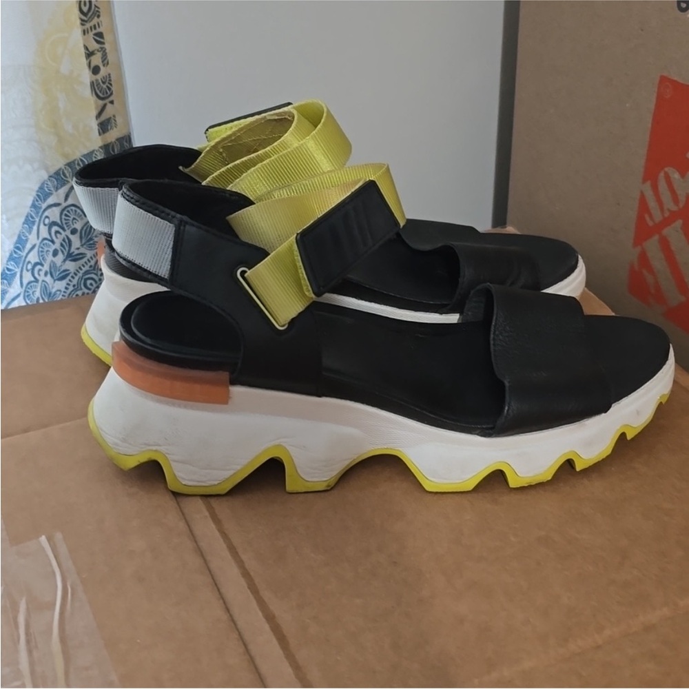 Sorel Black and Yellow Women's Sandals